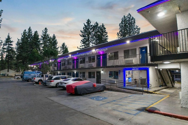 Motel 6 Big Bear image 3
