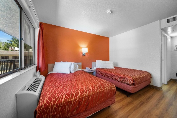 Motel 6 Big Bear image 7